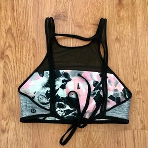 Lululemon reversible High neck bikini top size 6